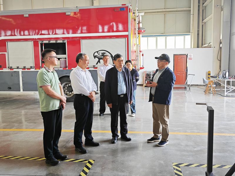 省應(yīng)急管理廳二級巡視員文天軍一行調(diào)研獵鷹消防